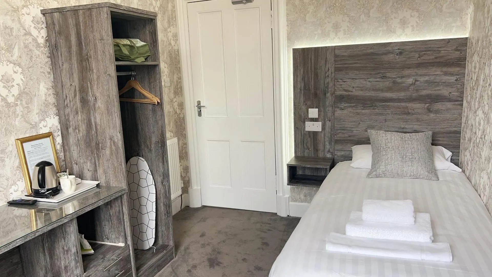 Alexander Guest House Edinburg
