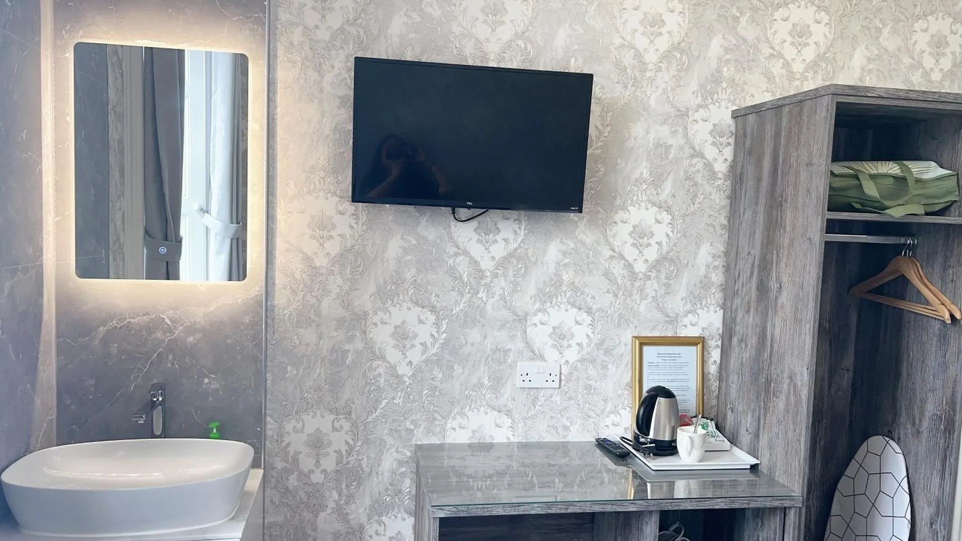 Alexander Guest House Edinburgh